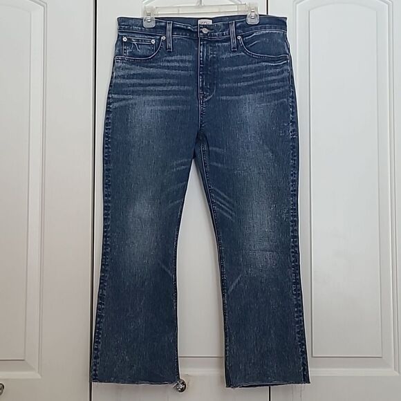 J. Crew mid-rise Billie Demi-boot crop jeans in Lantern wash Size 32 - Picture 2 of 15